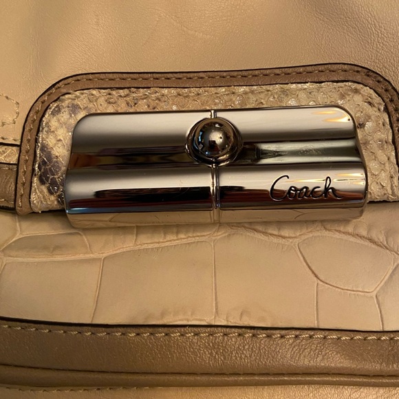 Coach Kristin #16803 Beige Leather Shoulder Handbag - Picture 6 of 12